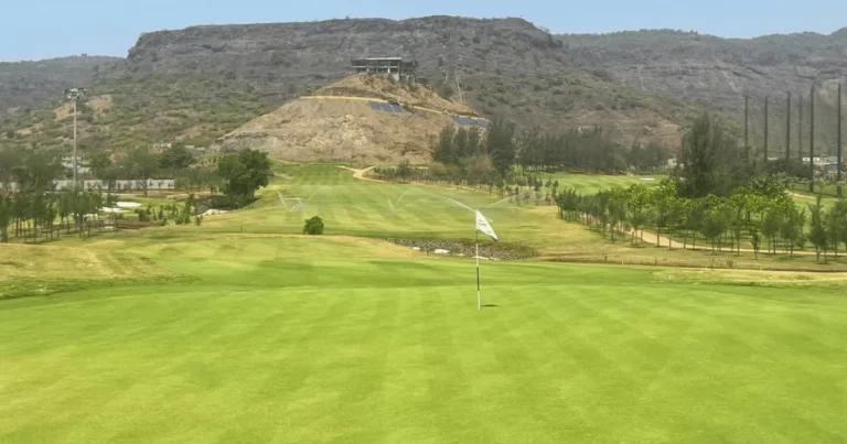 Golf Course Kharghar Valley is visible in this image.