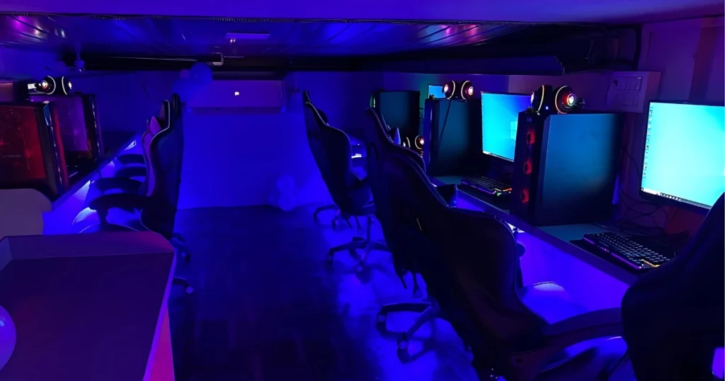 INVADE GAMING CAFÉ is visible in this image.