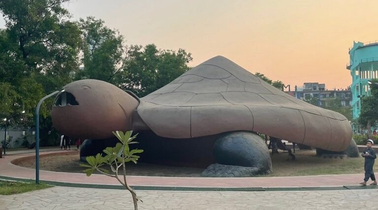 Tortoise Amusement Park Vashi is visible in this image.