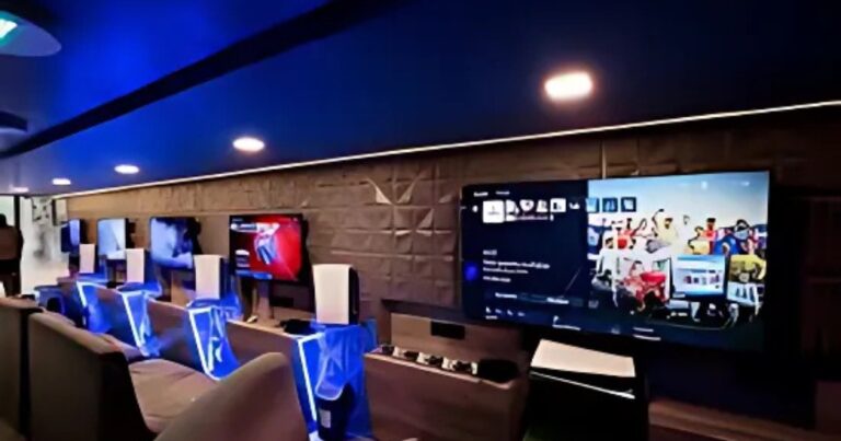 This Image About Of GLITCH E-sports.