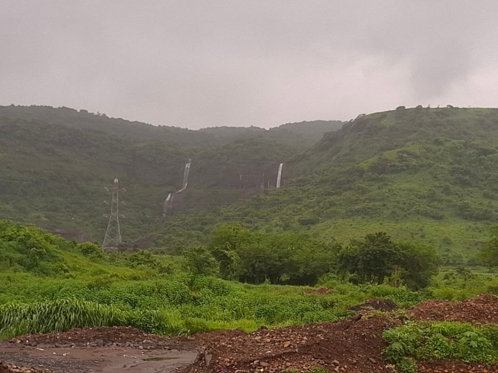 Pandavkada Falls