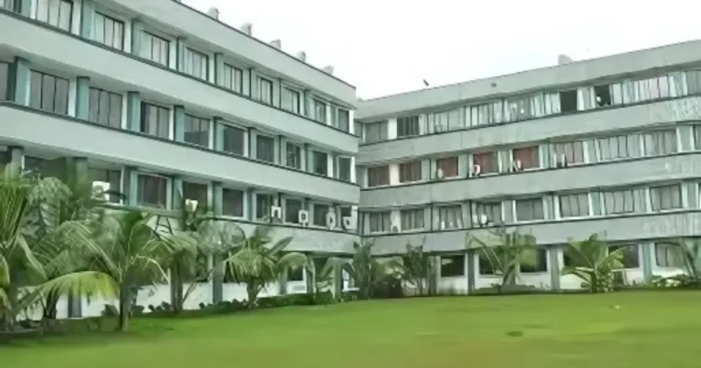 Western College of Commerce & Business Management is visible in this image