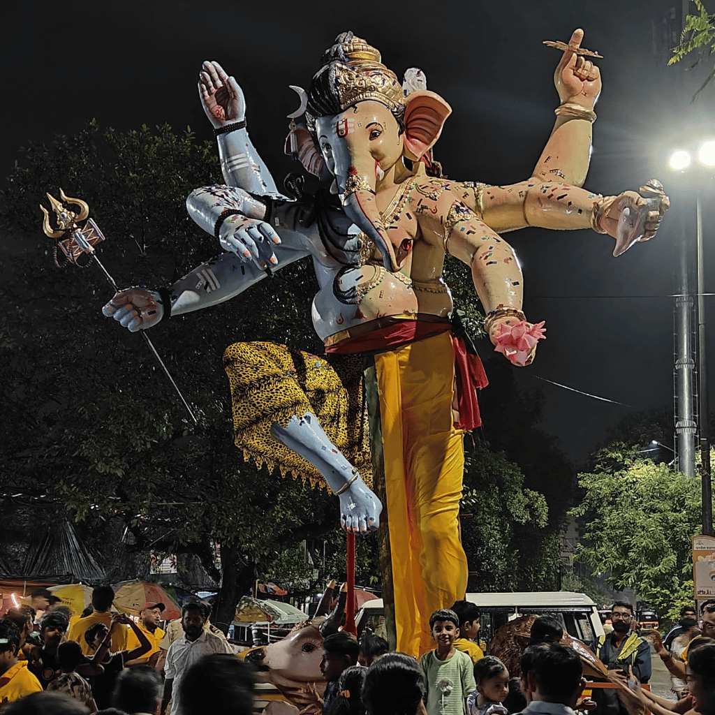 Kalamboli Cha Raja 2025 Photo is visible in this image.