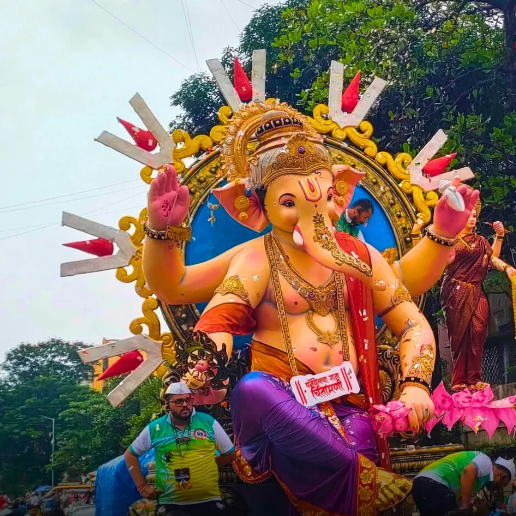 Panvel Cha Raja Chintamani Photos are visible in this image.