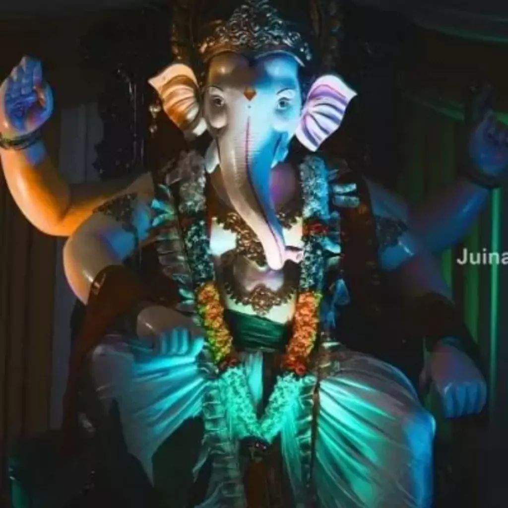 Juinagarcha raja is visible in this image.