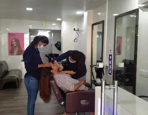 Divine Fuzion Hair Beauty and Make Up Kamothe Navi Mumbai is visible in this image.