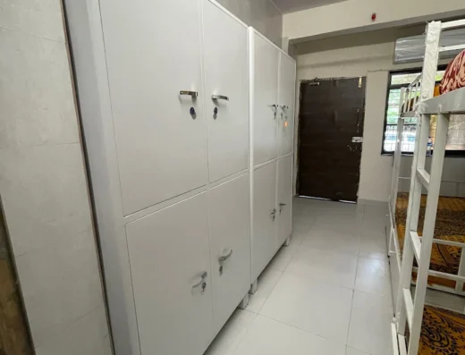 FrostyBeds AC Hostel & PG Kharghar, Navi Mumbai 