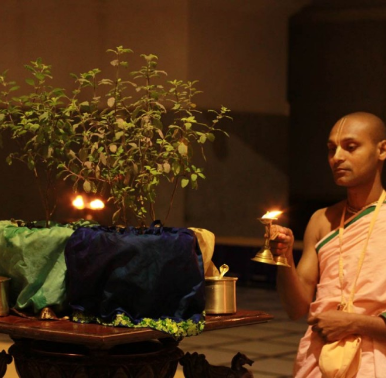 Tulsi puja iskcon kharghar