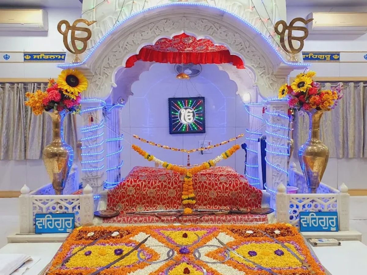 Gurudwara Shri Dasmesh Darbar Kopar Khaira is visible in this image