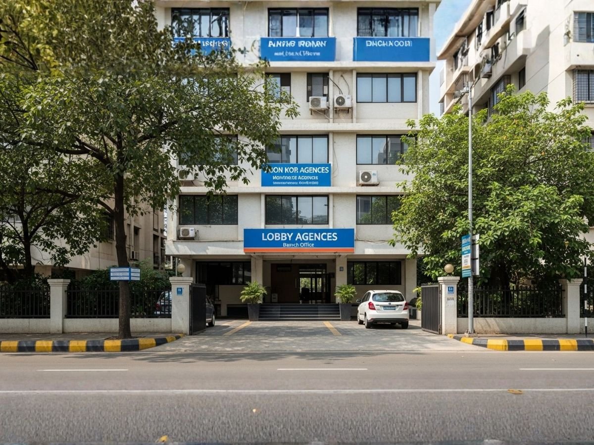 who-should-buy-commercial-space-in-vashi is visible in this image