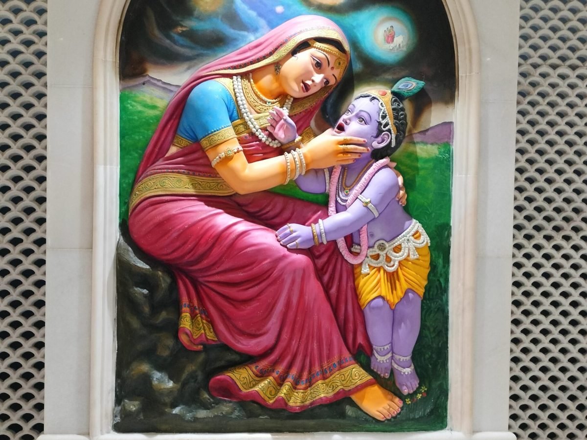Festival crowd inside ISKCON Kharghar temple
